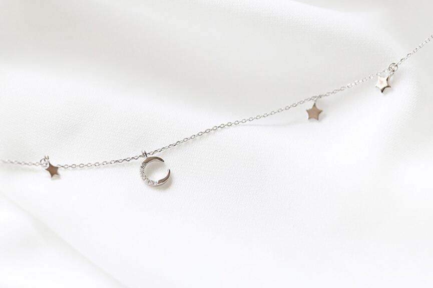 Moon & Star Pendant Short Necklace