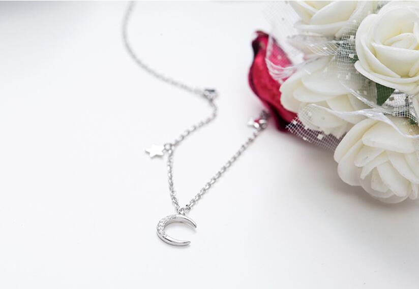 Moon & Star Pendant Short Necklace