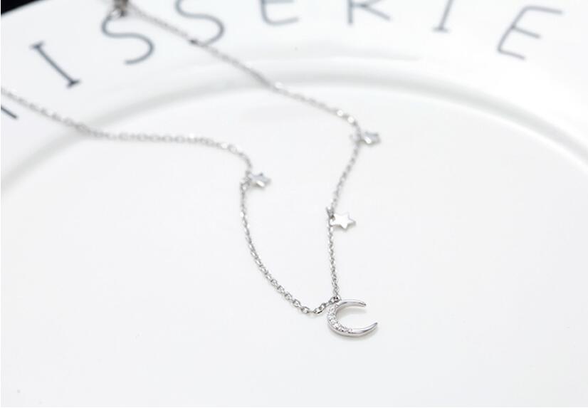 Moon & Star Pendant Short Necklace