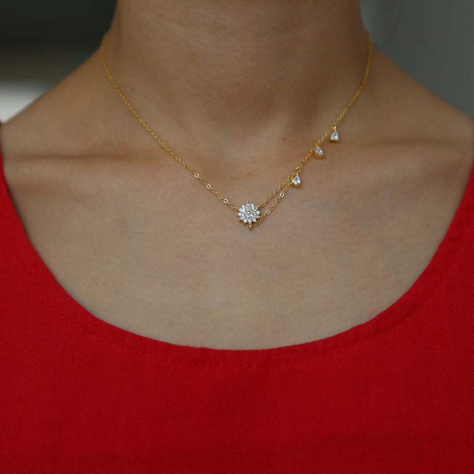 Floral tear drop necklace